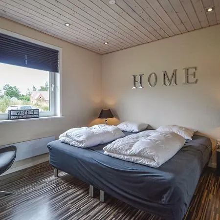 Σπίτι διακοπών Four-bedroom Holiday In Romo